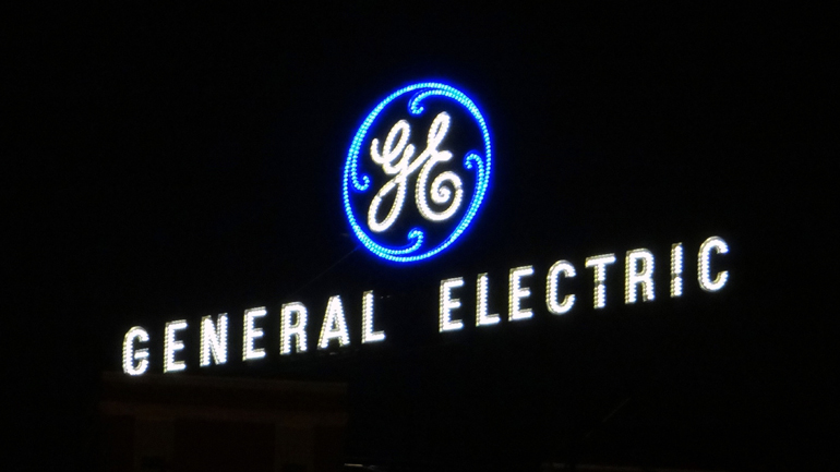 Ο όμιλος General Electric καταργεί πάνω από 10.000 θέσεις εργασίας