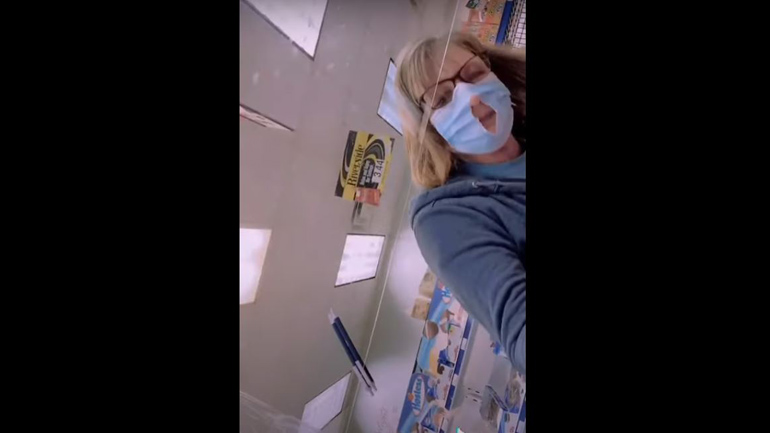 Πώς να ΜΗΝ φοράτε τη μάσκα σας