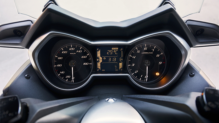 Ο πίνακας οργάνων...