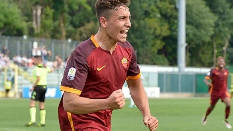 Η Νιούελς Ολντ Μπόις πηγαίνει τη Ρόμα στη FIFA