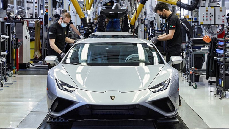 Άνοιξε το εργοστάσιο της Lamborghini