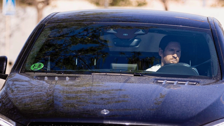 Υποβάλλονται σε τεστ κορωνοϊού και επιστρέφουν στις προπονήσεις οι παίκτες της Μπαρτσελόνα