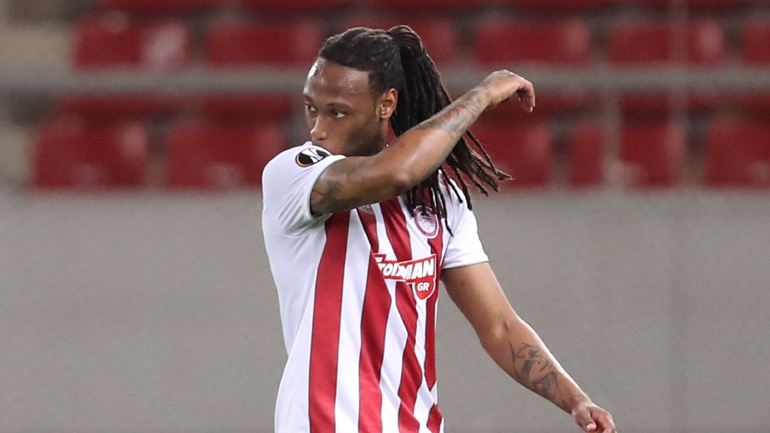 «Ετοιμάζει πρόταση για τον Σεμέδο η Μπενφίκα»