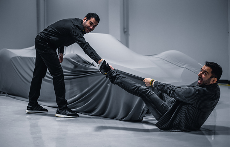 Λέτε να καταφέρουμε να ψήσουμε τον Σπύρο Πανόπουλο να μας αποκαλύψει στην Ελλάδα το CHAOS;