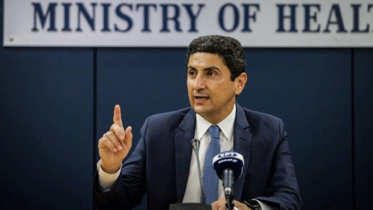 Ακύρωσε τις επισκέψεις σε Κορωπί και Σπάτα ο Αυγενάκης