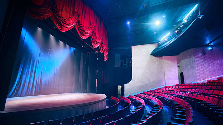 Στους δρόμους οι καλλιτέχνες και οι εργαζόμενοι στον χώρο της Τέχνης και του Πολιτισμού