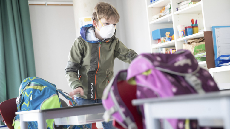 Δύο σχολεία στην Γερμανία έκλεισαν και πάλι λόγω κορωνοϊού