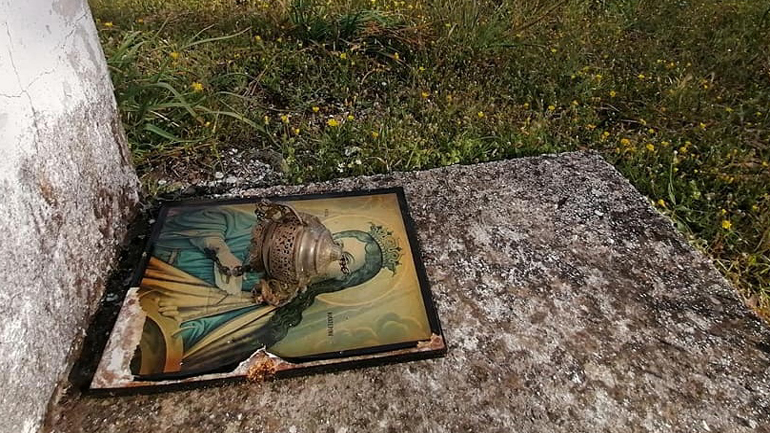 Νέος βανδαλισμός εκκλησίας στη Μόρια Νέος βανδαλισμός εκκλησίας στη Μόρια