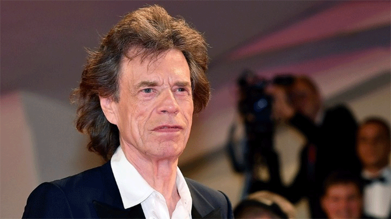 Ο Μικ Τζάγκερ δείχνει πώς αξιοποιείται ο χρόνος στην καραντίνα