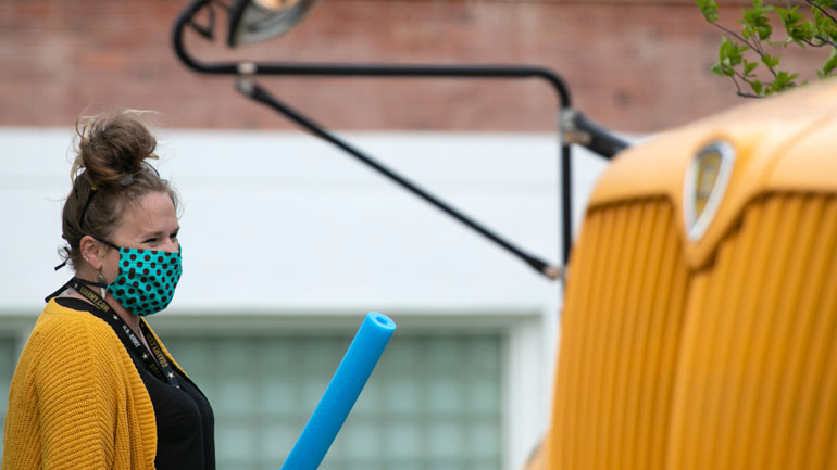 Ολλανδία: Με πλαστικά διαχωριστικά στα θρανία θα επαναλειτουργήσουν τα δημοτικά σχολεία