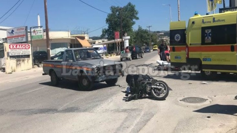 Σφοδρή σύγκρουση μοτοσυκλετιστή με αγροτικό στη Λαμία