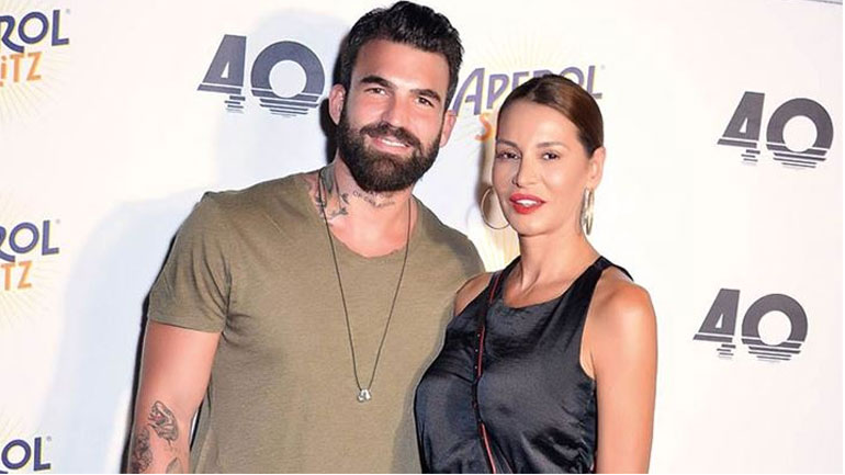 Δημήτρης Αλεξάνδρου για τον χωρισμό του από τη Μαρία Καλάβρια: «Θα παλέψω να είμαστε ξανά μαζί»