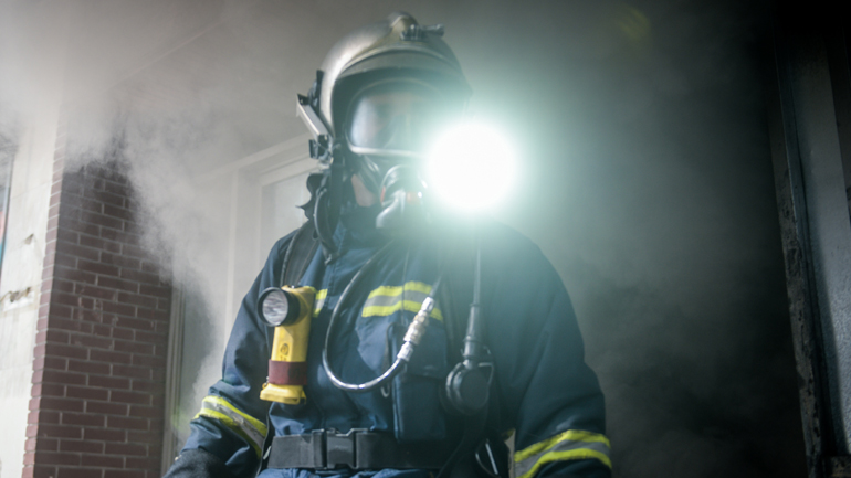 Πυρκαγιά σε βιοτεχνία στα Σπάτα