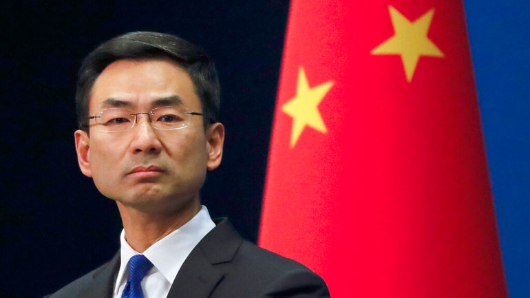 Το Πεκίνο ανασκευάζει τους 24 “παράλογους ισχυρισμούς” των Αμερικανών για τον νέο κορωνοϊό