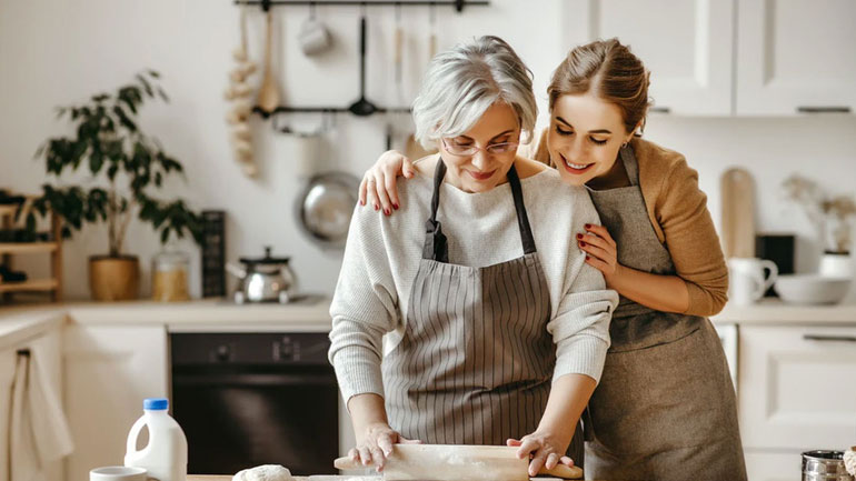 Γιορτή της μητέρας: Μπαίνουμε στην κουζίνα και μαγειρεύουμε μαζί με τη μαμά μας