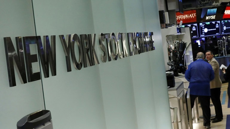 Μικτά πρόσημα στη Wall Street