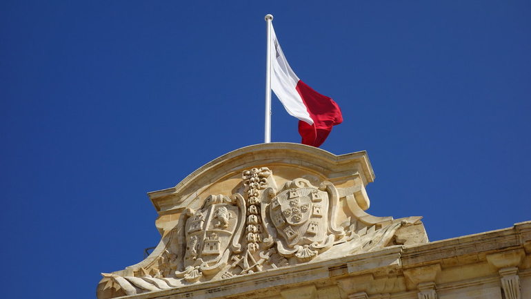 Παραιτήθηκε ο πρέσβης της Μάλτας στο Ελσίνκι επειδή συνέκρινε τη Μέρκελ με τον Χίτλερ