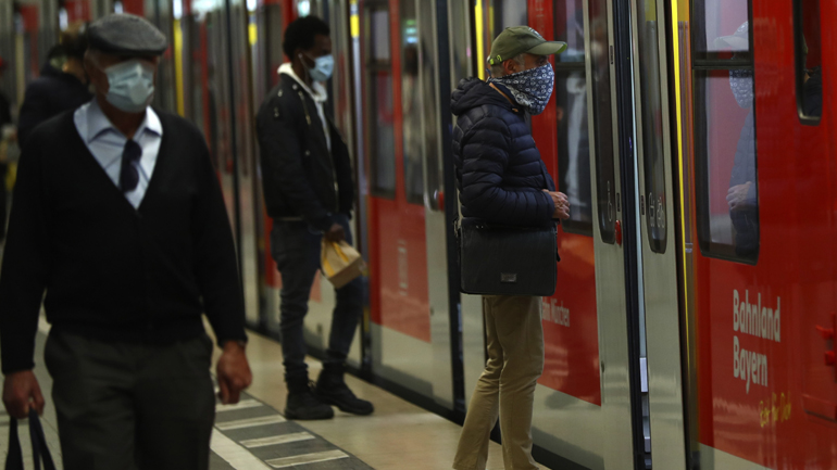 Κορωνοϊός: 22 νέοι θάνατοι και 357 νέα κρούσματα στη Γερμανία