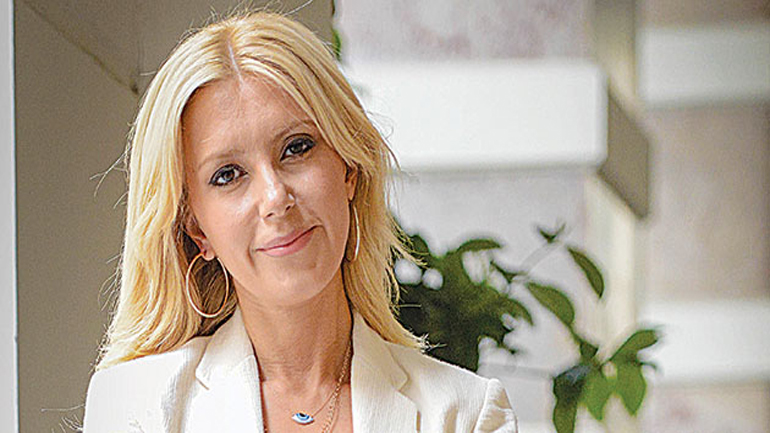 Nυφούλα με… χρέη