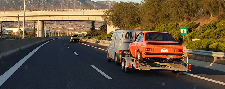 Τα τρέιλερ με τα αγωνιστικά αυτοκίνητα άρχισαν να βγαίνουν και πάλι στους δρόμους (και στις πίστες)