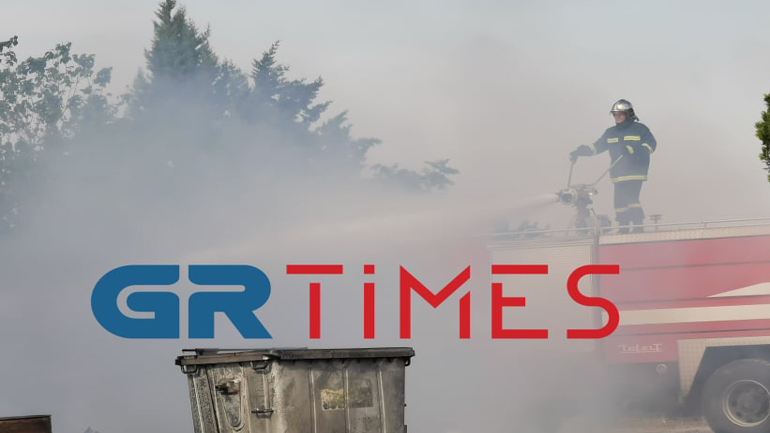 Μεγάλη πυρκαγιά σε επιχείρηση με ελαστικά στη Θεσσαλονίκη