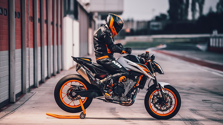 Orange Days 2020: Μένουμε ασφαλείς και οδηγούμε τα μοντέλα της ΚΤΜ Orange Days 2020: Μένουμε ασφαλείς και οδηγούμε τα μοντέλα της ΚΤΜ