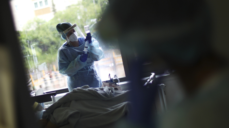 Κορωνοϊός: 116 νέοι θάνατοι και 933 νέα κρούσματα στη Γερμανία