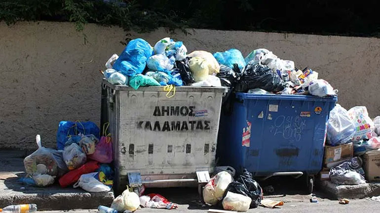 Σε κατάσταση έκτακτης ανάγκης η Καλαμάτα λόγω σκουπιδιών