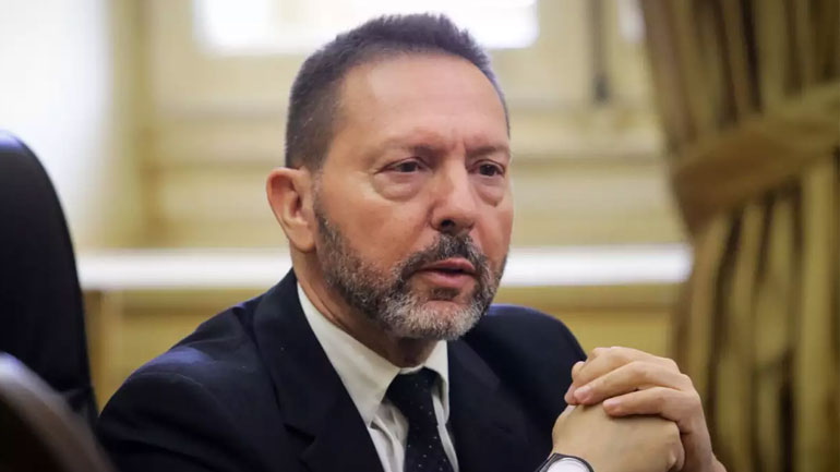 Η κυβέρνηση προτείνει την ανανέωση της θητείας του Γ. Στουρνάρα στην ΤτΕ