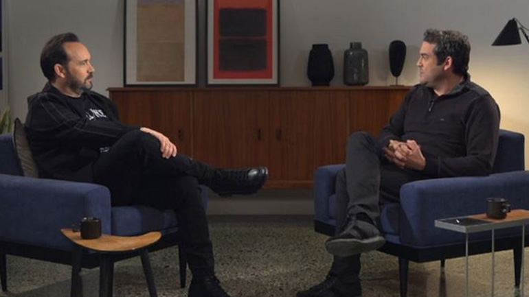 Κώστας Μακεδόνας: Το αστείο περιστατικό με Έλληνα επιβάτη σε πτήση του