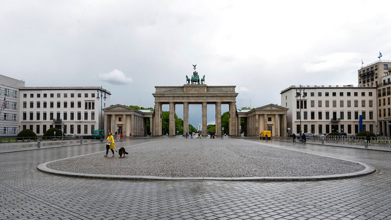 Το άνοιγμα των συνόρων από τις 15 Ιουνίου ανακοίνωσε η Γερμανία