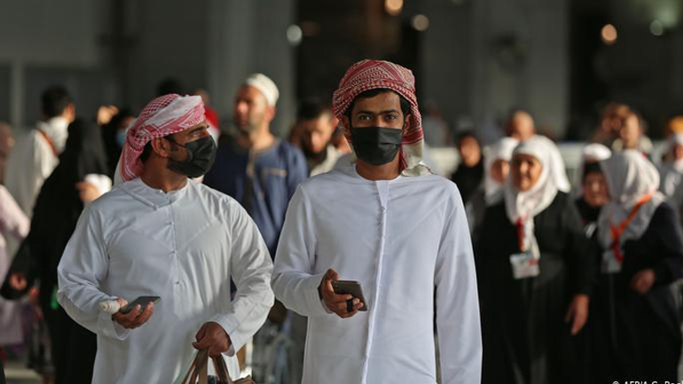 Σαουδική Αραβία: Το Ριάντ επιβάλλει 24ωρη απαγόρευση κυκλοφορίας στη χώρα για τη μουσουλμανική γιορτή Ιντ Αλ-Φιτρ