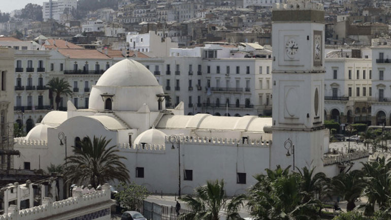 Αίγυπτος: Τα τεμένη θα παραμείνουν κλειστά μέχρι τη λήξη του Ραμαζανιού