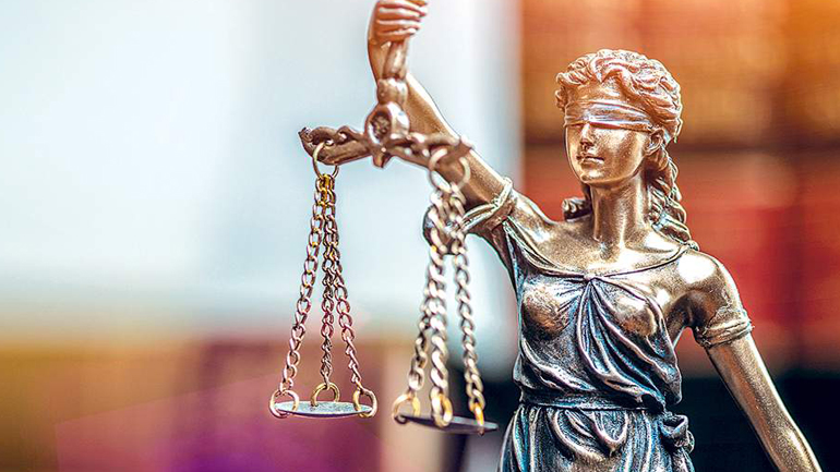 Ποια είναι η εισαγγελέας που «δίχασε» κοινή γνώμη και δικηγόρους στη δίκη Τοπαλούδη