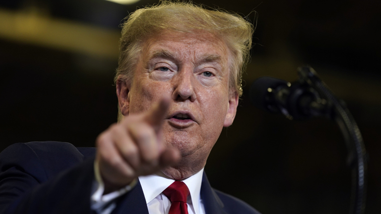 Ο Ντόναλντ Τραμπ συνεχίζει να θέλει αρνητικά επιτόκια