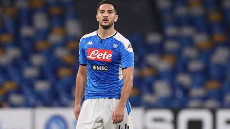 Νάπολι: Τραυματίστηκε σε προσπάθειά του για ανάποδο ψαλιδάκι ο Μανωλάς