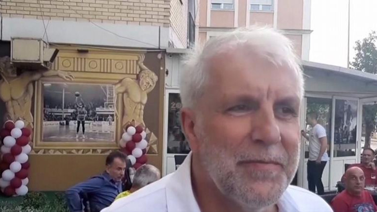 Στα εγκαίνια του «Ζοτς Καφέ» ο Ομπράντοβιτς!