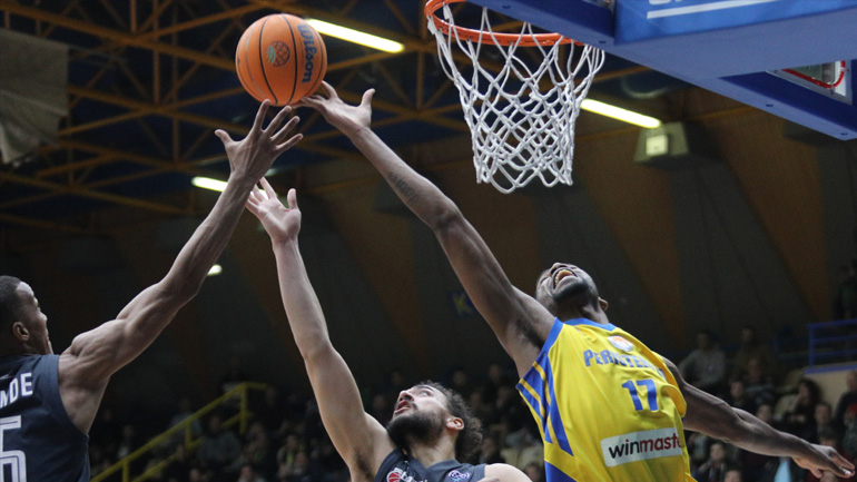 Μπάσκετ: Σοκ για την Μπάμπεργκ – Αποσύρεται από την ιδιοκτησία η Μπρόσε