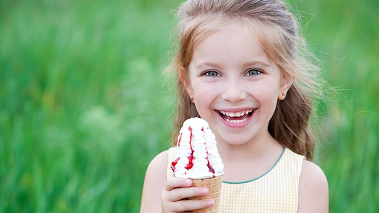 Παιδί και παγωτό: Δείτε τι πρέπει να προσέξετε
