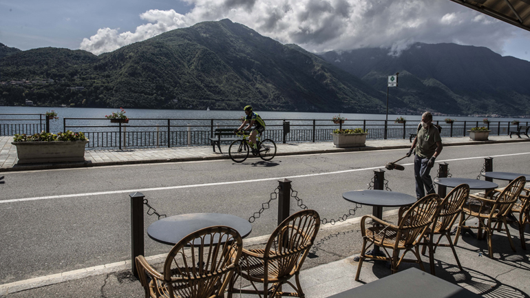 Ιταλία: Στο ένα μέτρο η απόσταση ασφαλείας για τους πελάτες των εμπορικών επιχειρήσεων