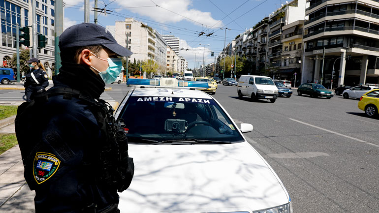 Πώς θα γίνονται οι μετακινήσεις εκτός νομού – Μάσκα σε ΚΤΕΛ, τρένα και αεροπλάνα