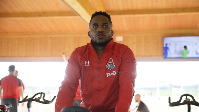 Θετικός στον κορωνοϊό ο Τζέφερσον Φαρφάν