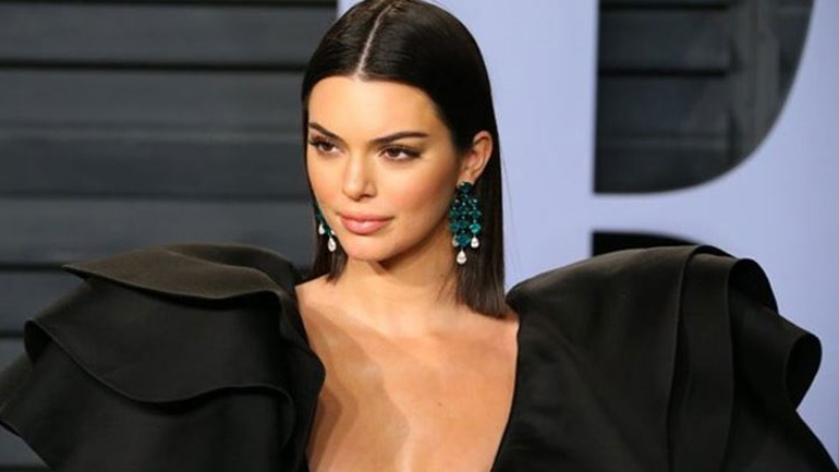 Η Kendall Jenner αποκαλύπτει πώς αντιμετωπίζει την αγχώδη διαταραχή