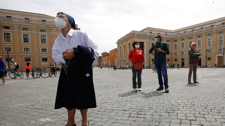 Ιταλία: Σημαντική μείωση των κρουσμάτων και του αριθμού των νεκρών