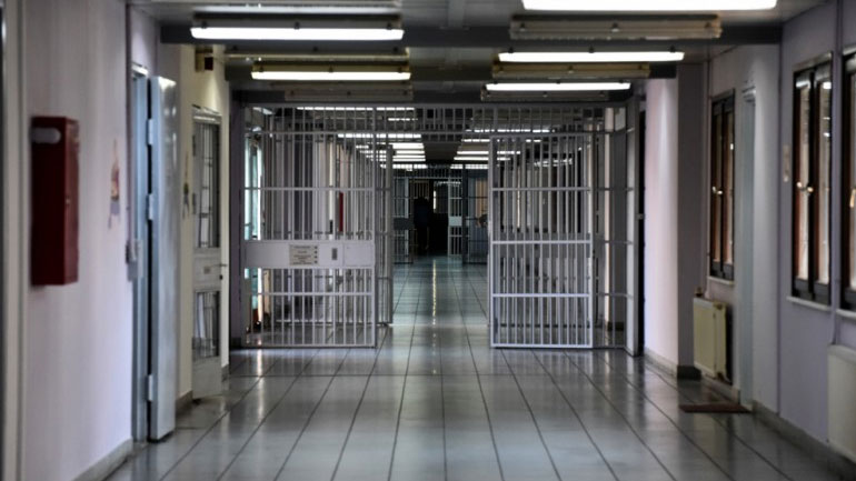 Άρση των μέτρων για τον κορωνοϊό από αύριο στις φυλακές