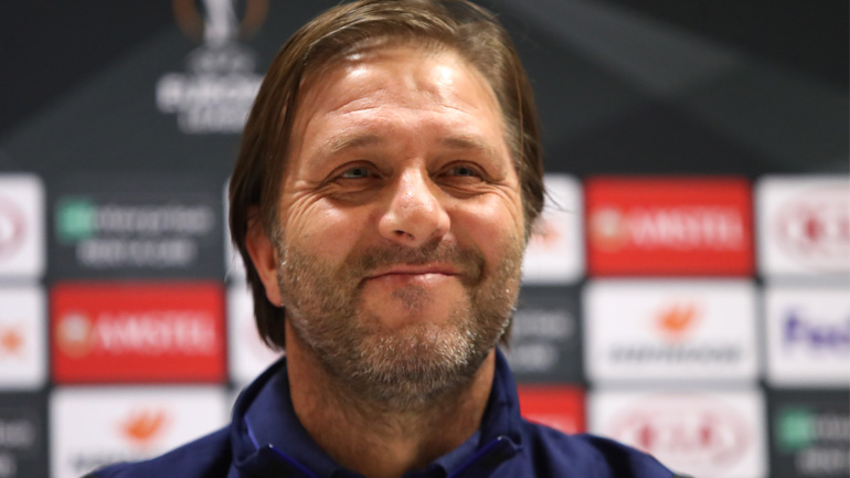 Μαρτίνς: «Έχω την ευθύνη και δεσμεύομαι ότι ο Ολυμπιακός θα κατακτήσει τίτλους»