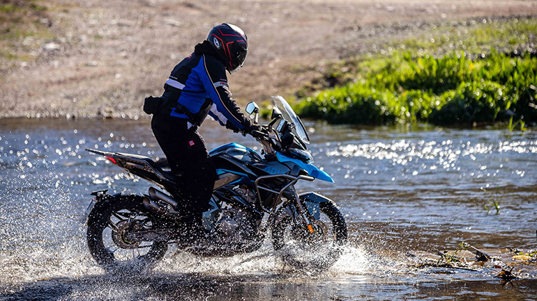 Αφιέρωμα: Μοτοσικλέτες Adventure 300cc 