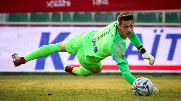 Άρης: Πρόβλημα και με τον Έμαν