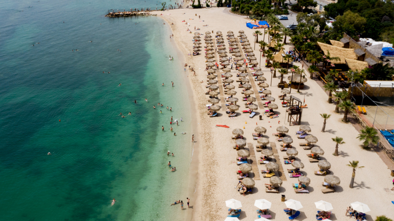 «Αυτοψία» Γερμανών δημοσιογράφων στις ελληνικές παραλίες