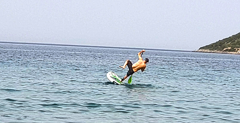 Τώρα που καλοκαιριάζει προσοχή στα... αεροπλανικά!